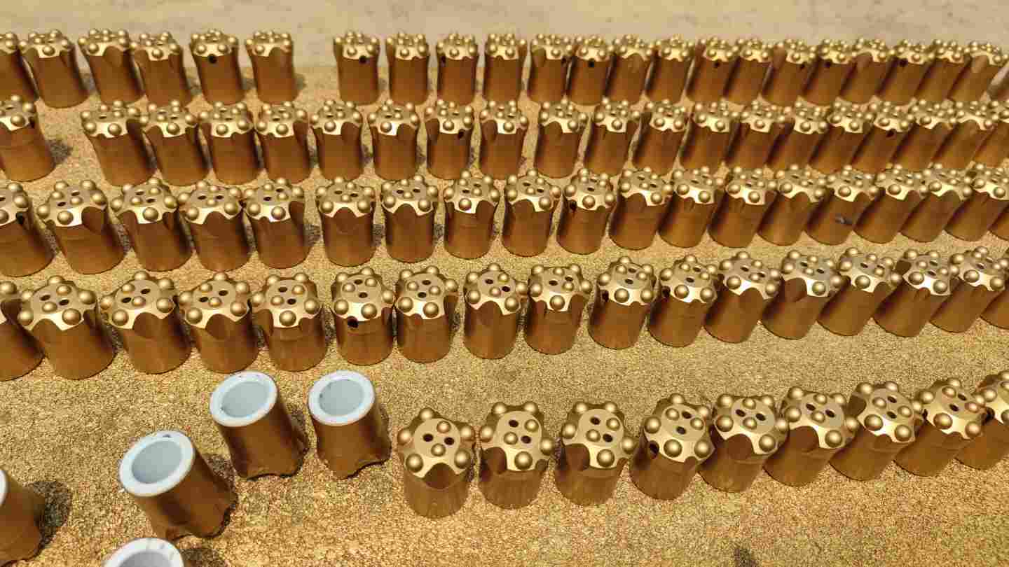 Latest company Cases about 38mm Taper Button Bit Boosts Mining Productivity by 35% for a South American Underground Mine